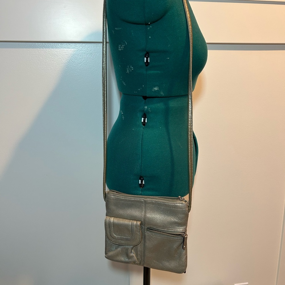 Chic Metallic Crossbody Bag